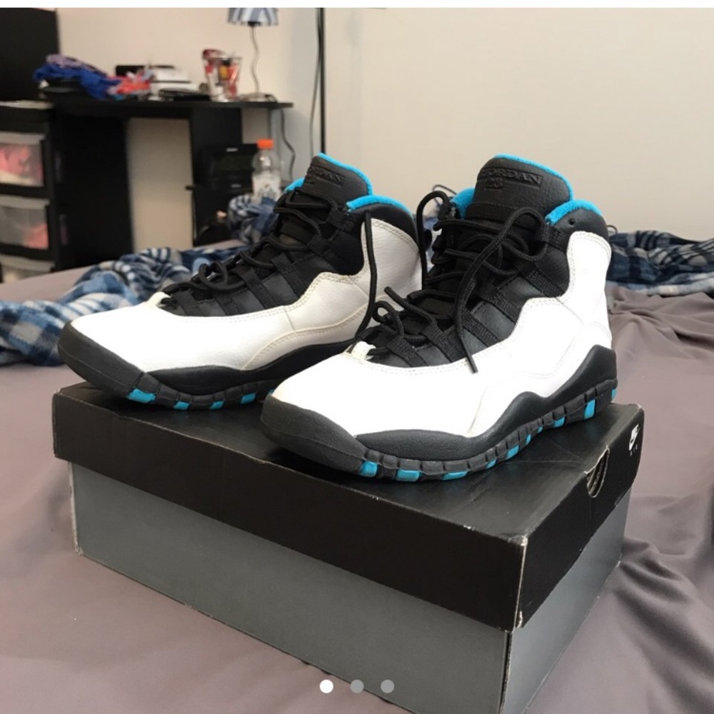 Powder blue Jordan 10